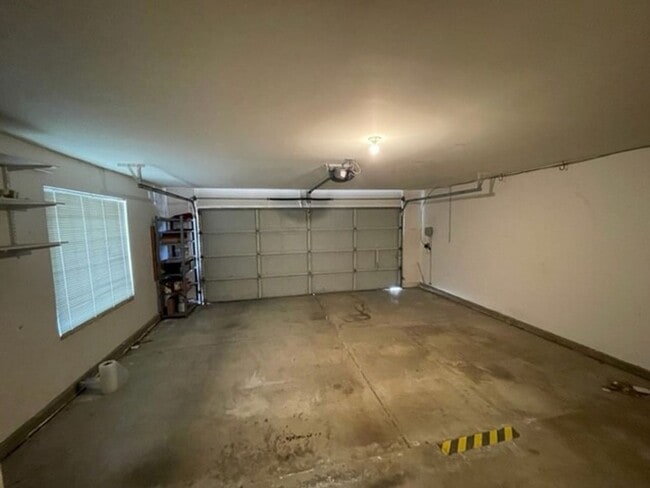 Building Photo - Rocklin four bedroom. single level home wi...