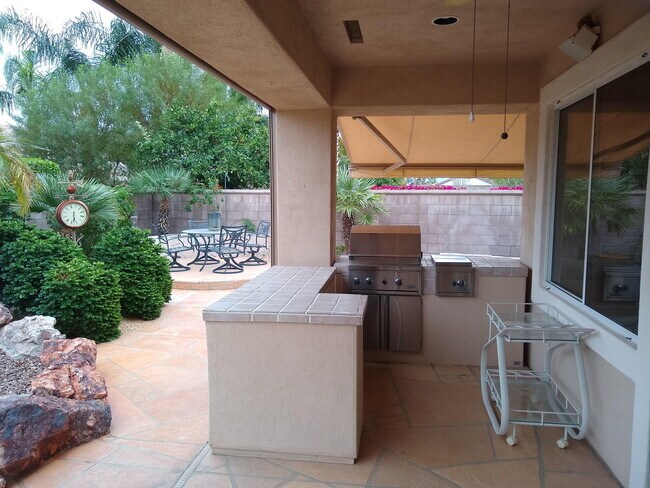 Building Photo - 39354 Falconwood Ct