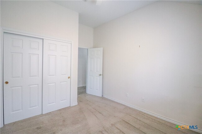 Building Photo - 2314 Kingsbury Dr