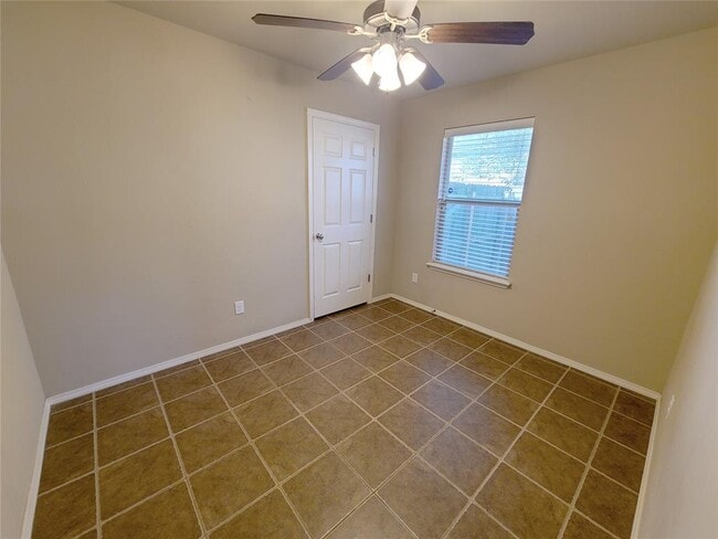 Building Photo - 2609 NW 184th St
