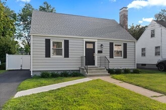 Building Photo - 153 Englewood Ave