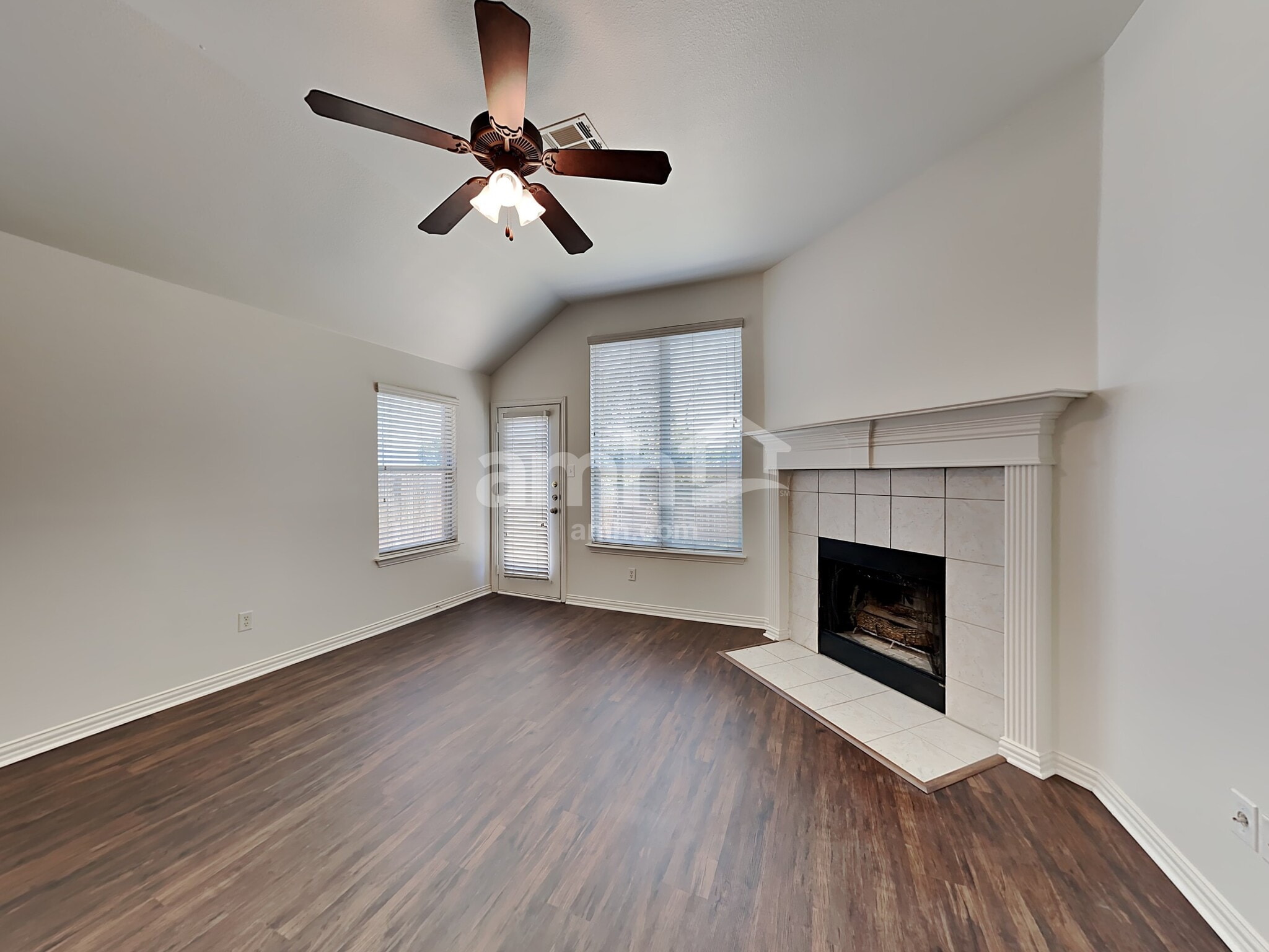 Building Photo - 5332 Sioux Creek Ln