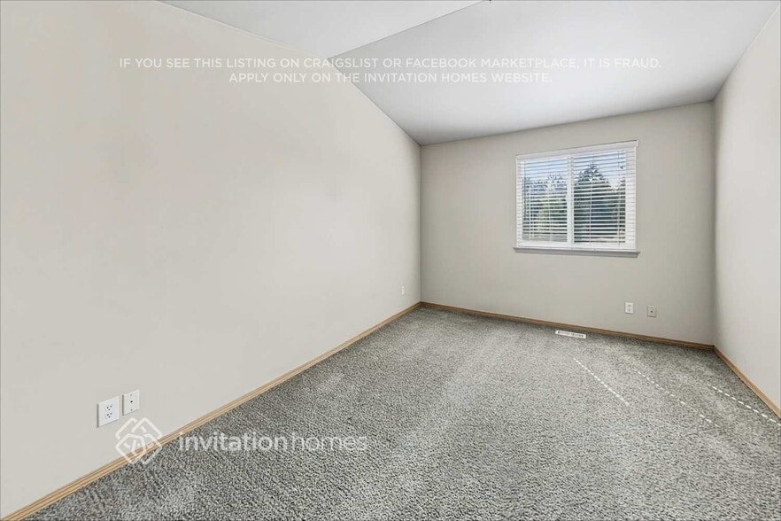 Building Photo - 22420 44th Ave Ct E