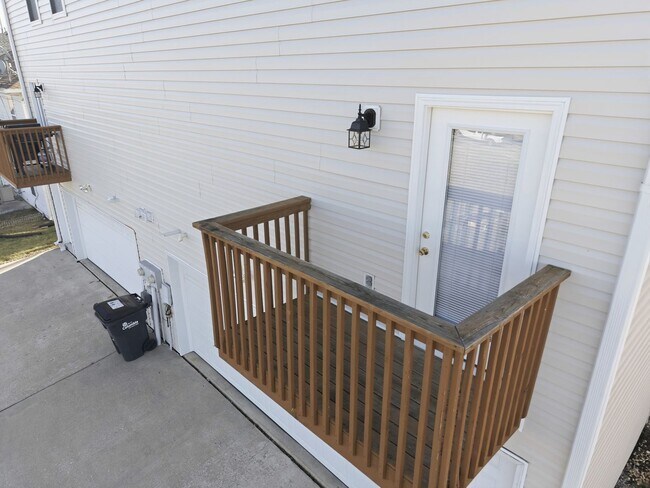 Building Photo - 2413-2415 Northampton Dr.