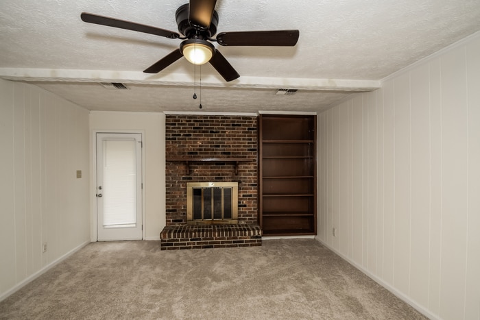 Building Photo - 623 Marlyn Dr