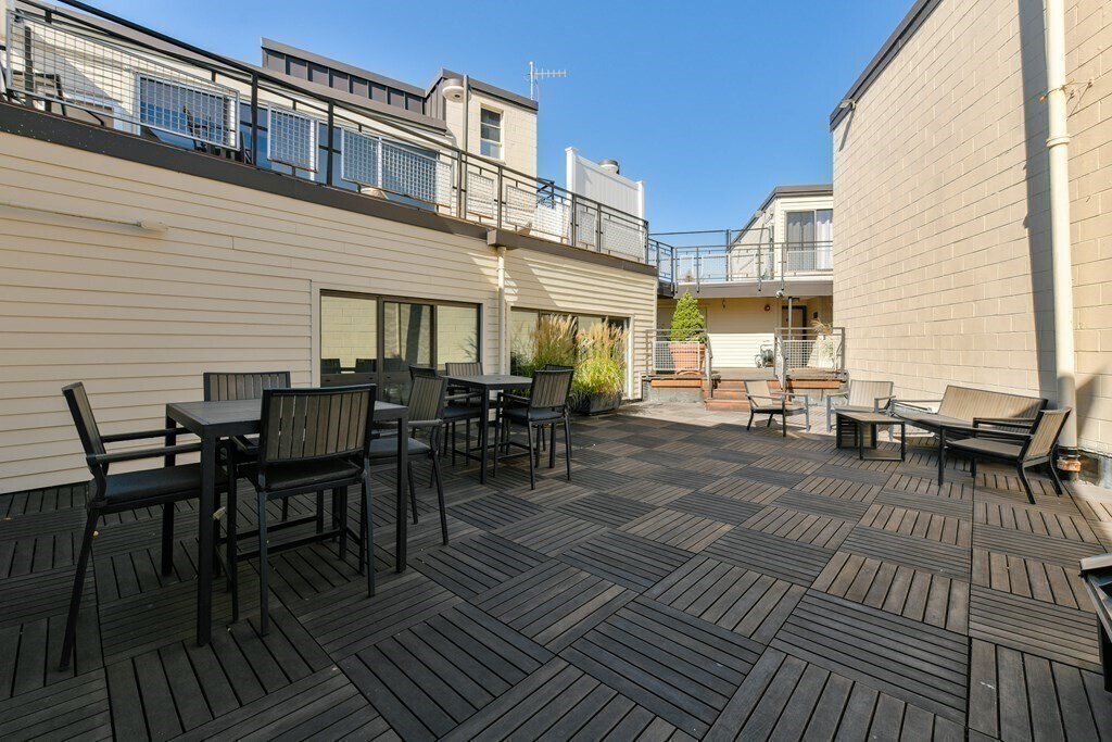 Building Photo - 12 Stoneholm St