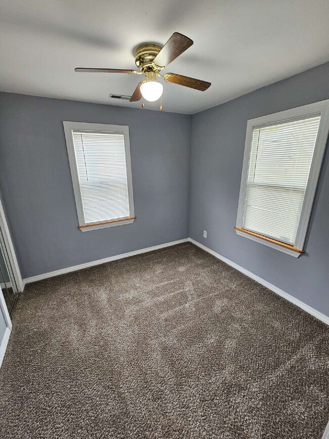 Building Photo - 27819 Lasslett St