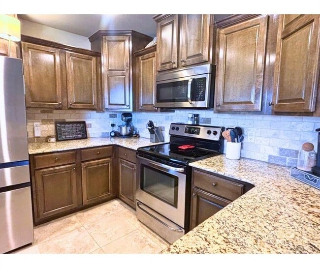 Building Photo - 3703 SW Polestar Cove