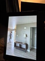 Building Photo - 75 S Maiden St