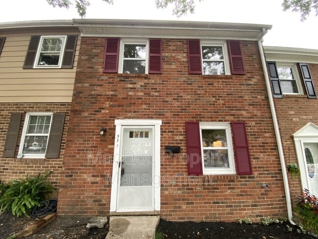 Building Photo - 531 Olde Greenwich Cir