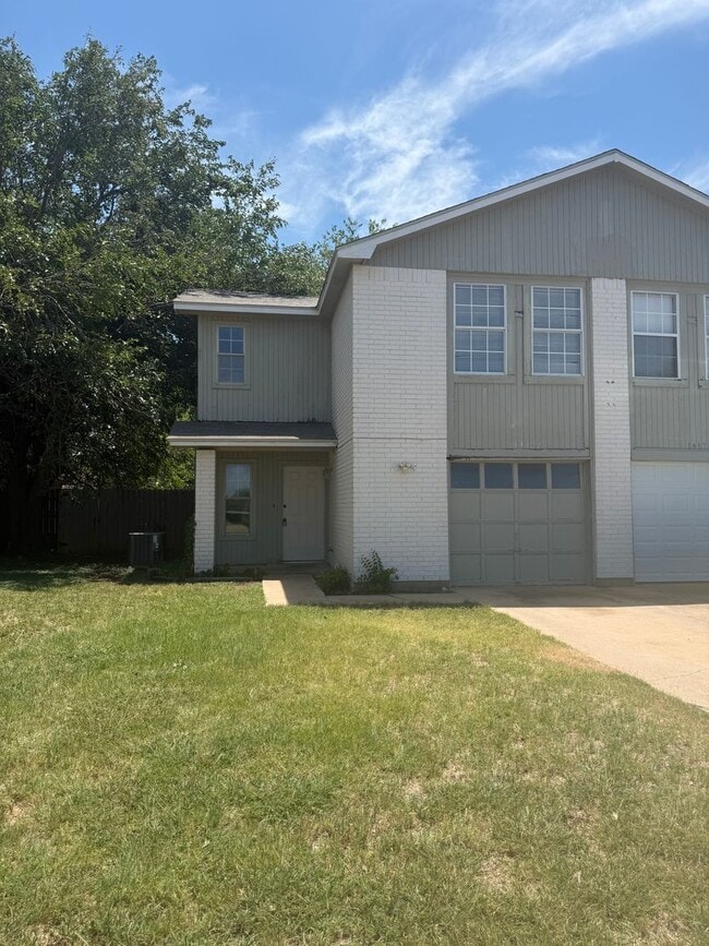Building Photo - 1419 Yeomans Rd