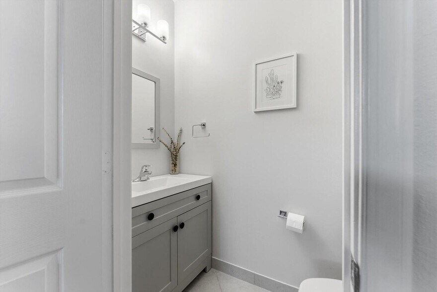 Building Photo - 4660 Silver Saw Ln