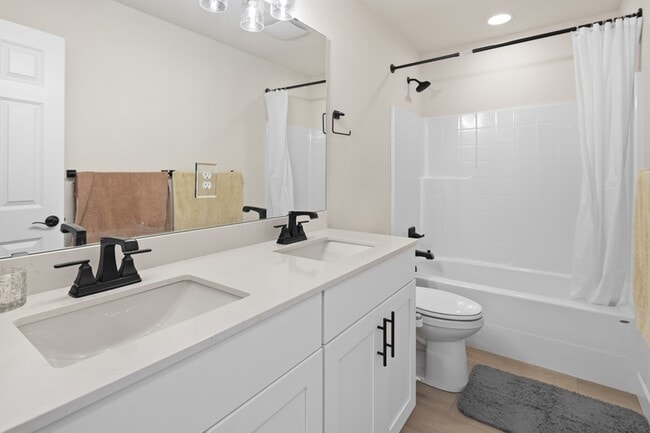 Building Photo - 5613 Farmstead Pl
