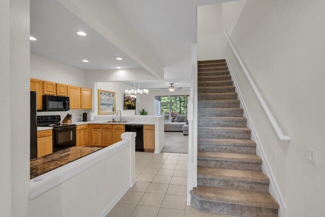 Building Photo - Furnished Townhome with Conservation View in The Bay at Cypress Creek!