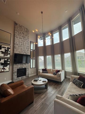 Building Photo - 1520 Winchester Dr