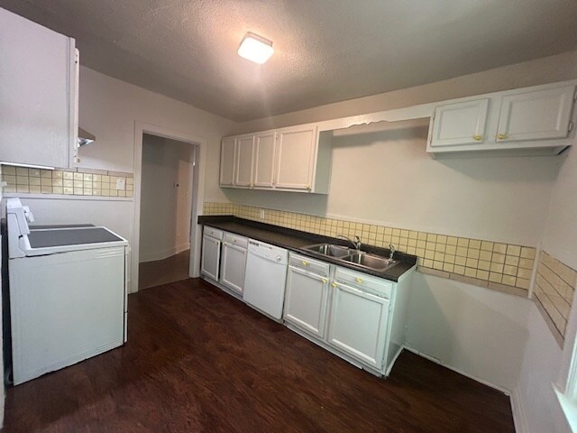 Building Photo - 2209 Bailey Ave