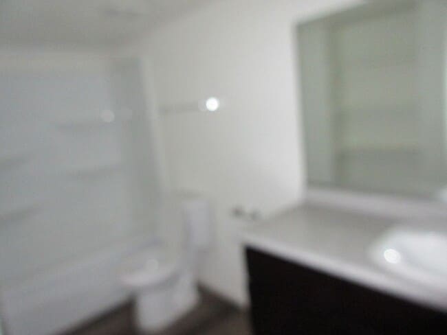 Building Photo - 1 Bedroom Remodeled located in Latigo!