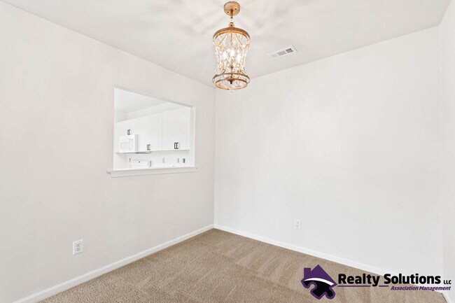 Building Photo - 454 Atlanta Court