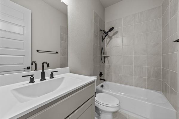 Building Photo - 3320 Abelia St