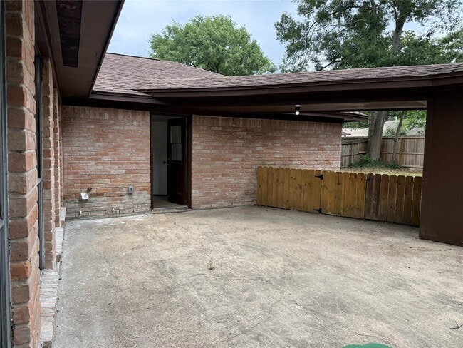 Building Photo - 3206 Cascade Creek Dr