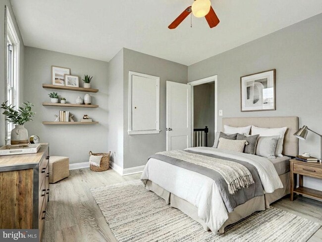 Building Photo - 165 Hampshire Rd