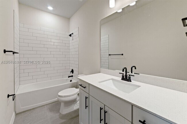 Building Photo - 4470 Waterside Dr