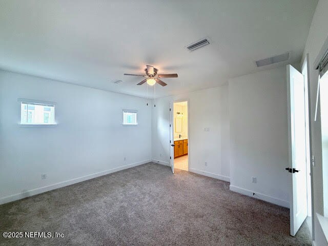 Building Photo - 207 Chalet Ct