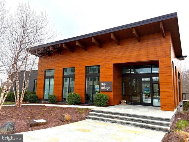 Building Photo - 3289 Watershed Blvd