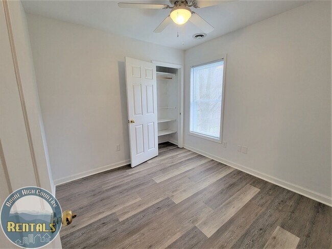 Building Photo - 186 Grandfather Farms Rd