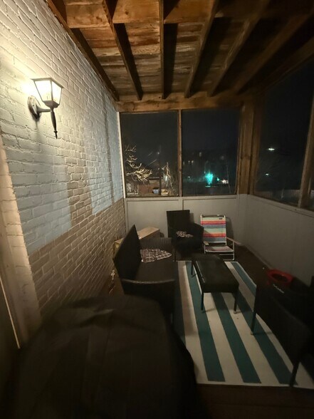 Building Photo - 22 Farrington Ave