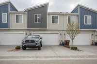 Building Photo - 273 E 1850 N