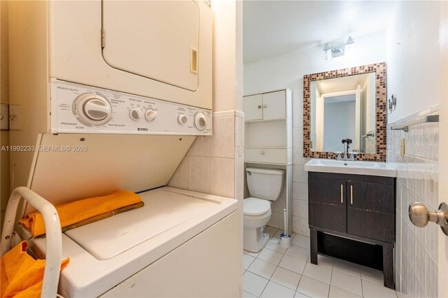 Building Photo - 250 NW 107th Ave