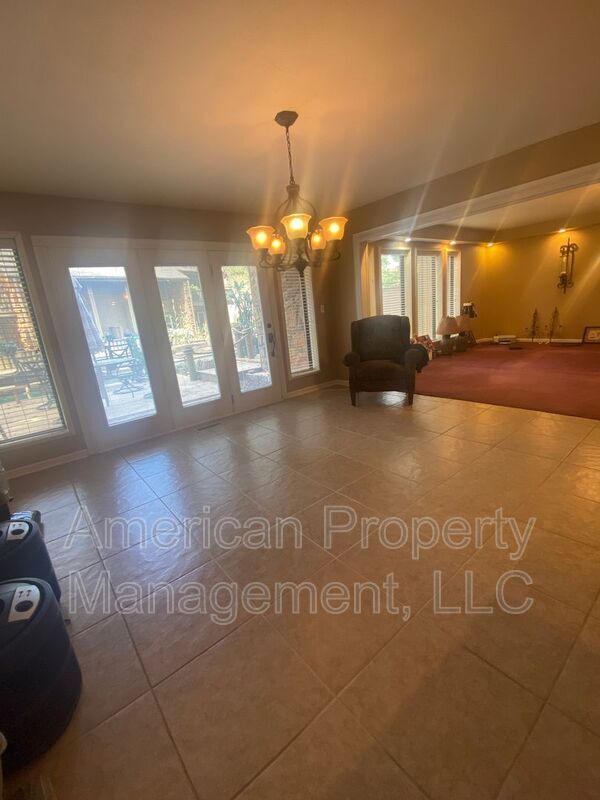 Building Photo - 6004 S Atlanta Ct
