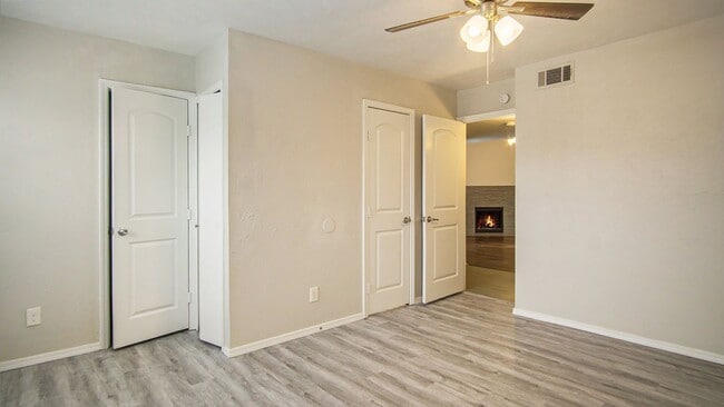 Building Photo - Updated 2/2 with Granite Counter Tops and ...
