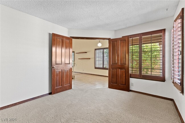 Building Photo - 3963 Tudur Ln