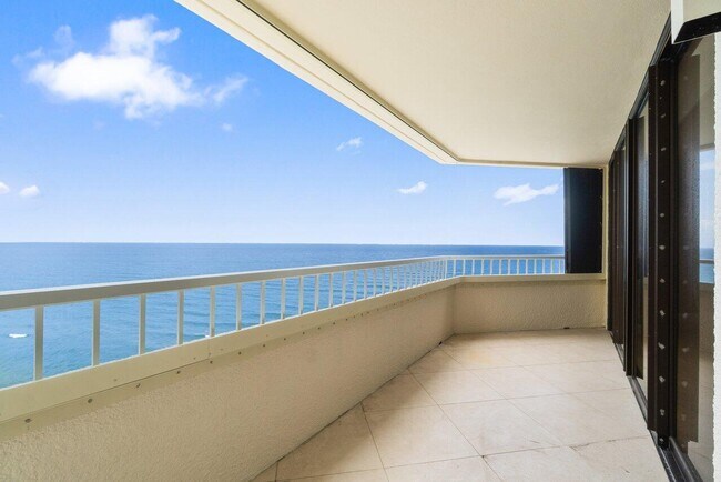 Building Photo - 5070 N Ocean Dr
