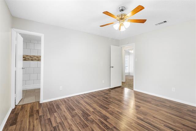 Building Photo - 609 Shadyglen Dr