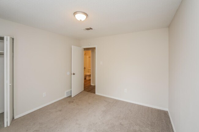 Building Photo - 4368 Burnette Pl
