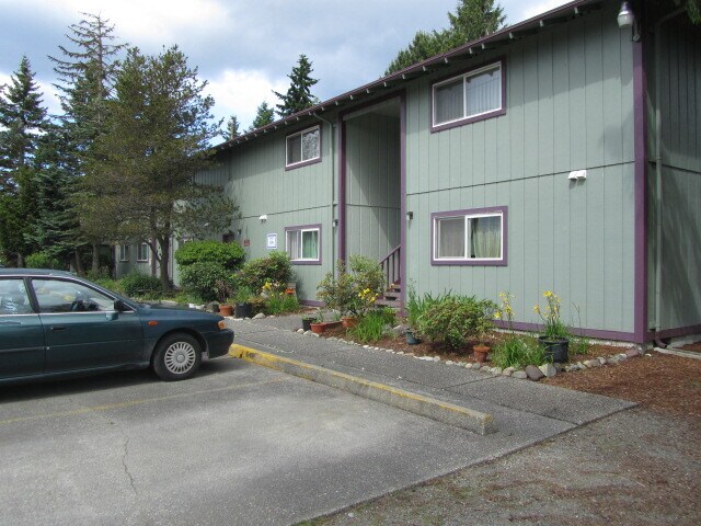 Building Photo - 7812 59th Ave W