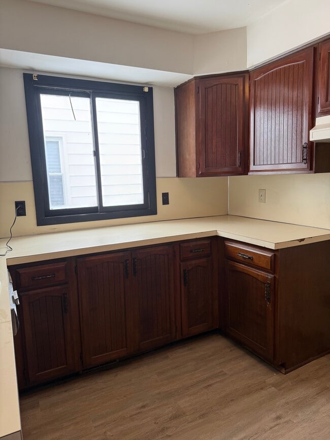 Building Photo - 6727 Parkland