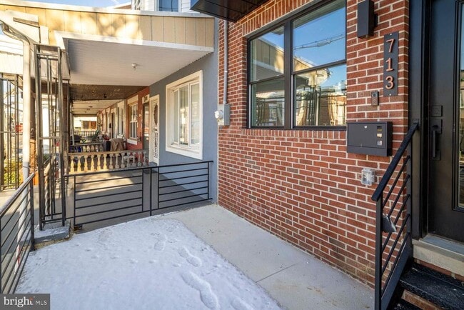 Building Photo - 713 S 58th St