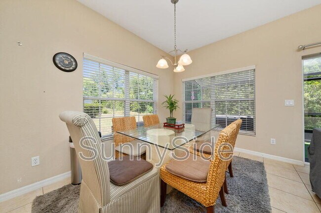 Building Photo - 2390 Caravelle Cir