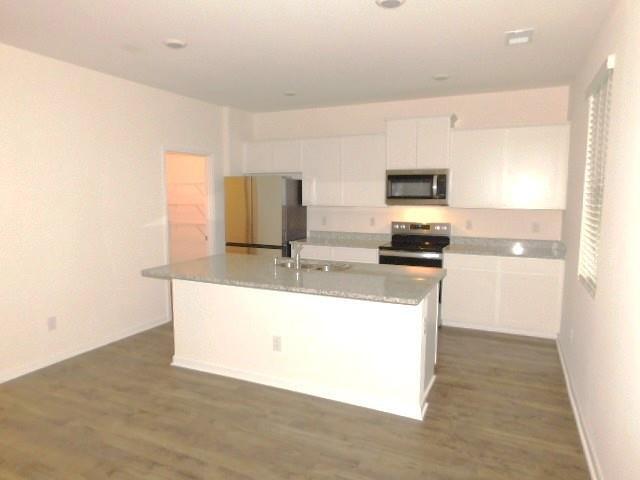 Building Photo - 3689 Chevington Ct SE
