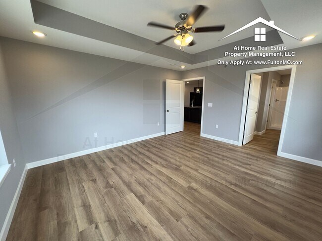 Building Photo - 2610 N Bluff St