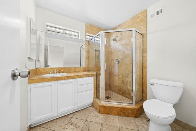 Building Photo - 221 Cabrillo St