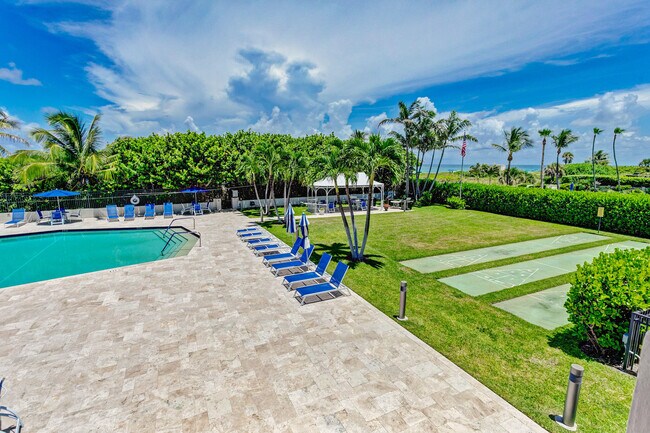 Building Photo - 145 S Ocean Ave