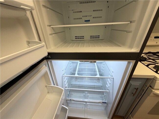 Building Photo - 1330 W Lambert Rd