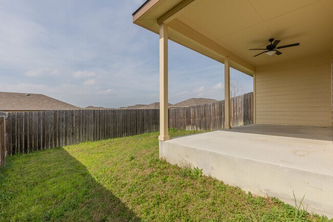 Building Photo - 218 Ragsdale Way