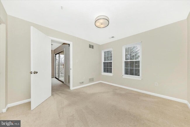 Building Photo - 13205 Cloppers Mill Dr