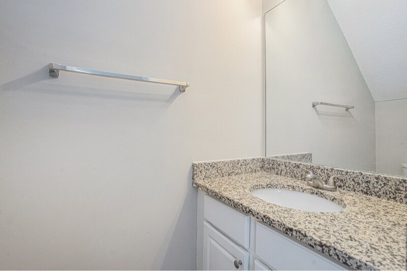 Building Photo - 2894 Regent Walk Dr